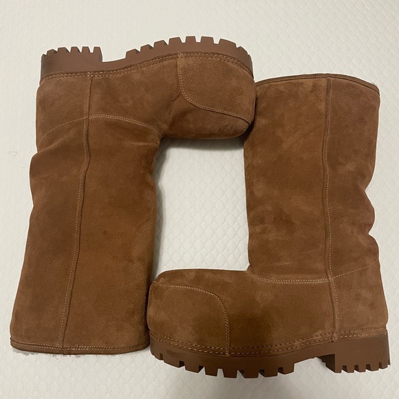 Balenciaga Alaska Fur Boot High Brown - Picture 1 of 8